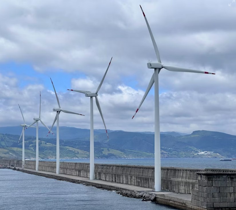 Siemens Energy zvyšuje projekce díky AI a silné poptávce, akcie přidaly přes 12 %