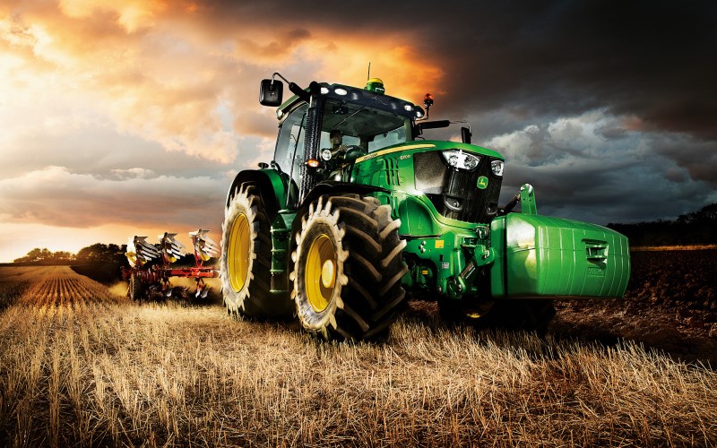 John Deere v 1Q15 očekávání překonal, titul však sráží negativní výhled