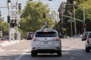 Autonomní vozidlo Google mělo nehodu - další vějička pro skeptiky?