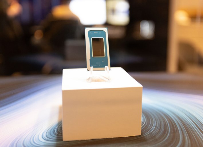 Zmrtvýchvstání Intelu: Akcie letos narostly o 80 procent a příběh nekončí