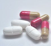 Výrobci antibiotik by potřebovali pilulku záchrany, bojují o přežití