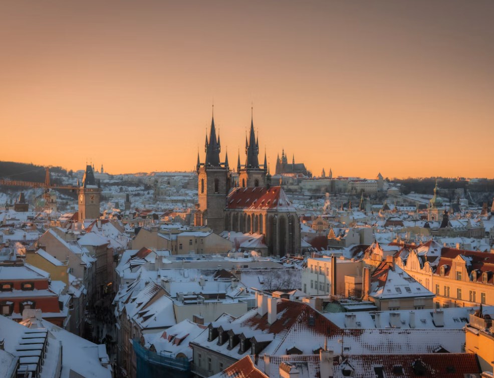 Růst české ekonomiky zpomalil na 1,6 %. Nejvíce pomáhá spotřeba domácností