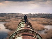 Rozbřesk: Gazprom brnká Evropě na nervy “vyšší mocí”