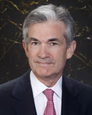 Vystoupení šéfa Fedu: Zatím bez překvapení, Powell chce postupně zvedat sazby