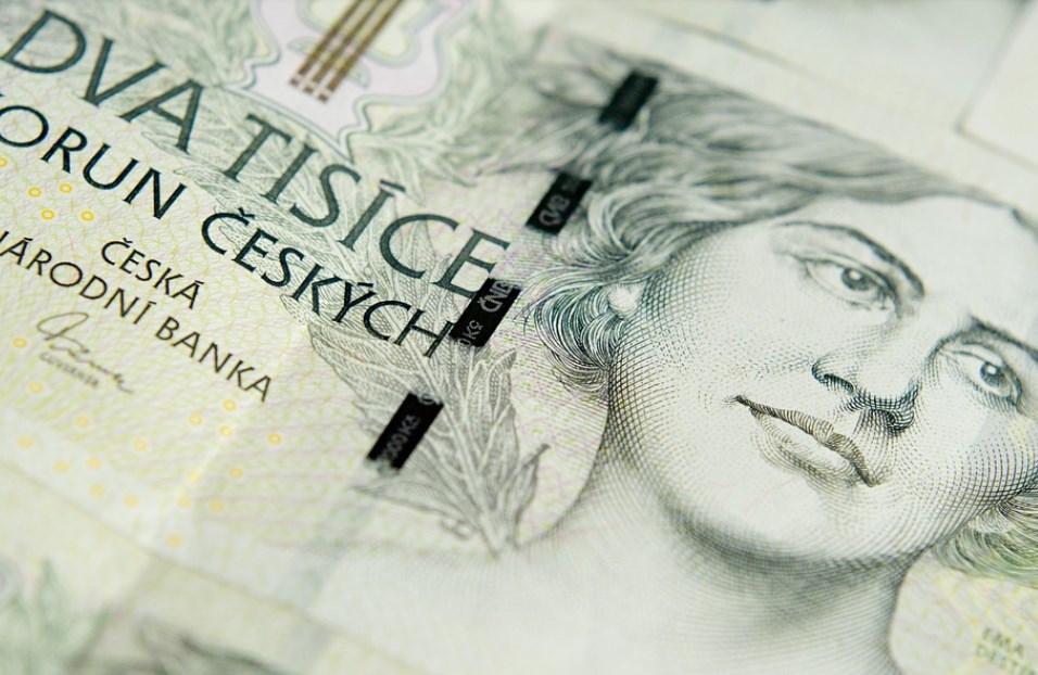 Rozbřesk: Dva scénáře pro kurz koruny