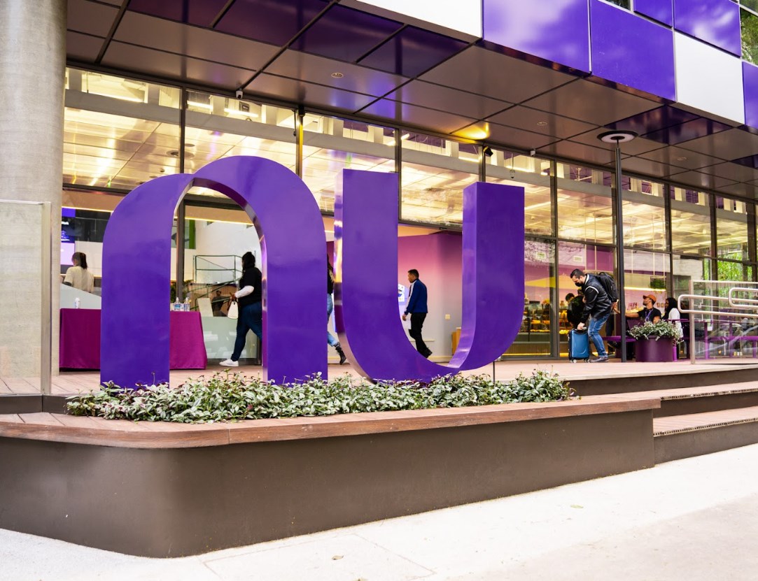 Zisk Nubank zaostal za odhady kvůli rostoucím nákladům