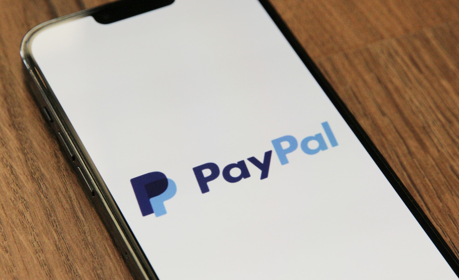 Souboj platebních gigantů. Stripe chce ovládnout PayPal