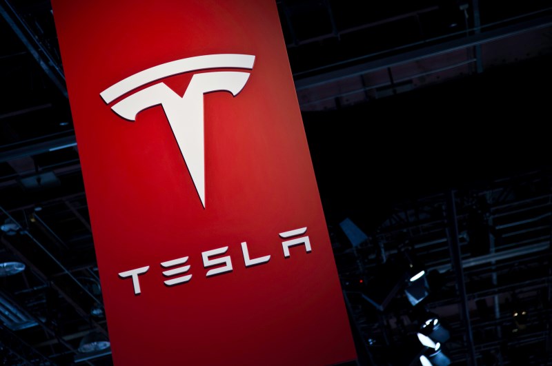 Výsledky 4Q14 Tesla Motors: o parník za očekáváním