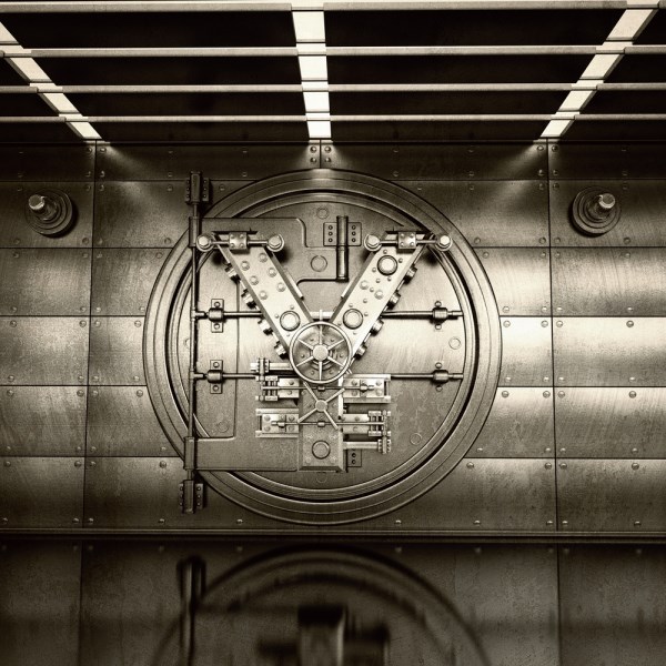 Jen prudce posiluje po překvapivém kroku centrální banky