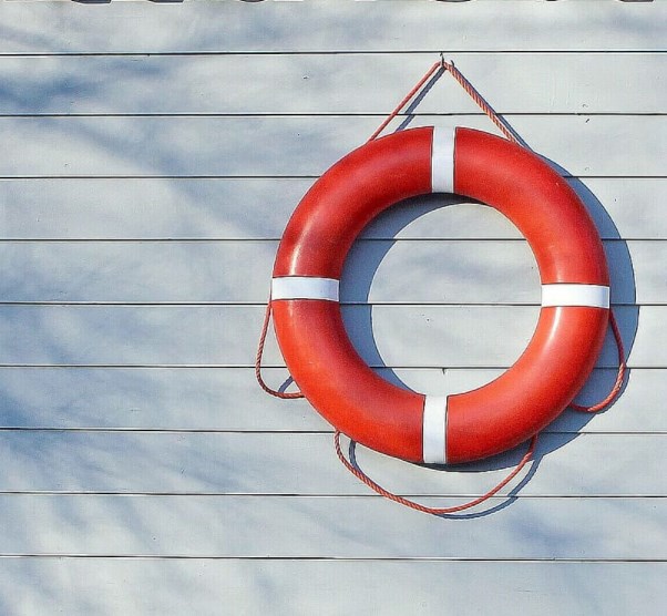 Korekce včerejšího pádu. Nižší výnosy a nouzové řešení pro rozpočet