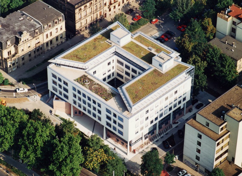 German indicator of Economic Sentiment falls into negative territory