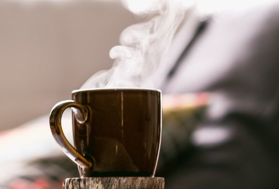 Primoco oznámilo výsledky za 1Q, Warren Buffett kupí hotovost a futures jsou zelené