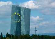 Šéfka ECB žádá ministry eurozóny, aby zvážili emisi koronabondů