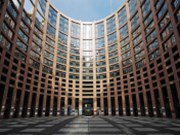 Europarlament schválil novou Evropskou komisi von der Leyenové