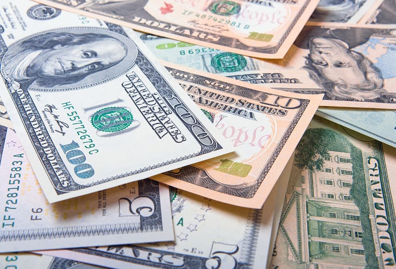 Sazby u nuly nedávají smysl, Fed by je měl rychle zvýšit, domnívá se tvůrce Taylorova pravidla