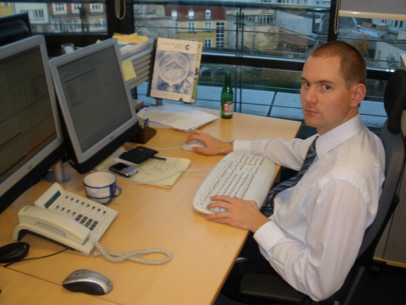 Trhy stále padají... Denní přehled Trhy, data, výsledky