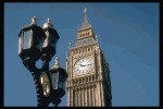 Přebytkového rozpočtu se Velká Británie dočká o rok později než plánovala