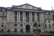 Britská vláda začala hledat nového šéfa Bank of England