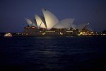 Asie klesá nejvíce v tomto měsíci, Austrálie zavede daň z emisí skleníkových plynů...