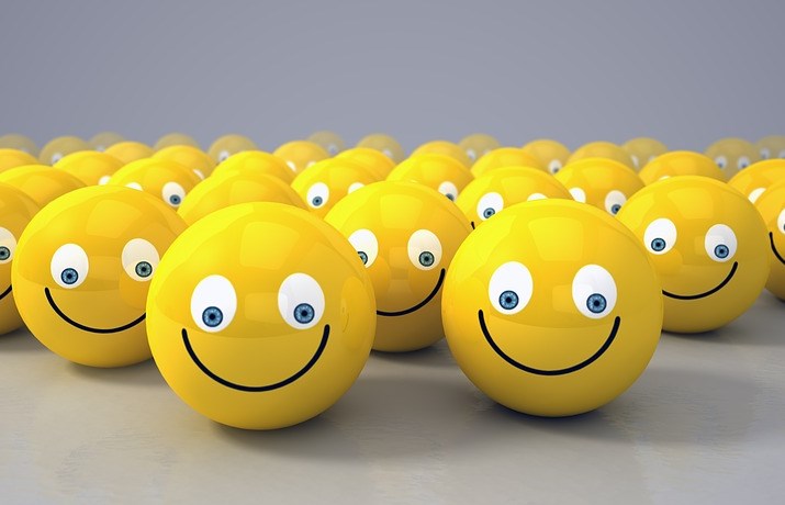 Trhy začínají týden v pozitivním módu a vzhlížejí opět k centrálním bankám