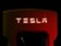 Tesla svolává v USA téměř půl milionu aut Model S a Model 3 kvůli zvýšenému riziku havárie