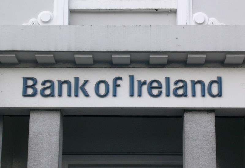 Další rána pro irské banky: Moody's snižuje jejich rating do 