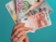 FX Strategie: Klid na koruně a eurodolar pod tlakem globálních vlivů FX Strategie: Klid na koruně a eurodolar pod tlakem globálních vlivů