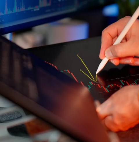 Trh pod klíčovými průměry. Technická analýza S&P 500 zatím příliš optimismu nenabízí