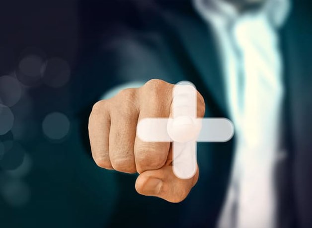 Konsolidace po včerejších pohybech, akcie převážně v plusu