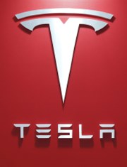 Tesla Motors zvyšuje počet dodaných vozů o 55 % yoy; akcie šla přes 200 USD