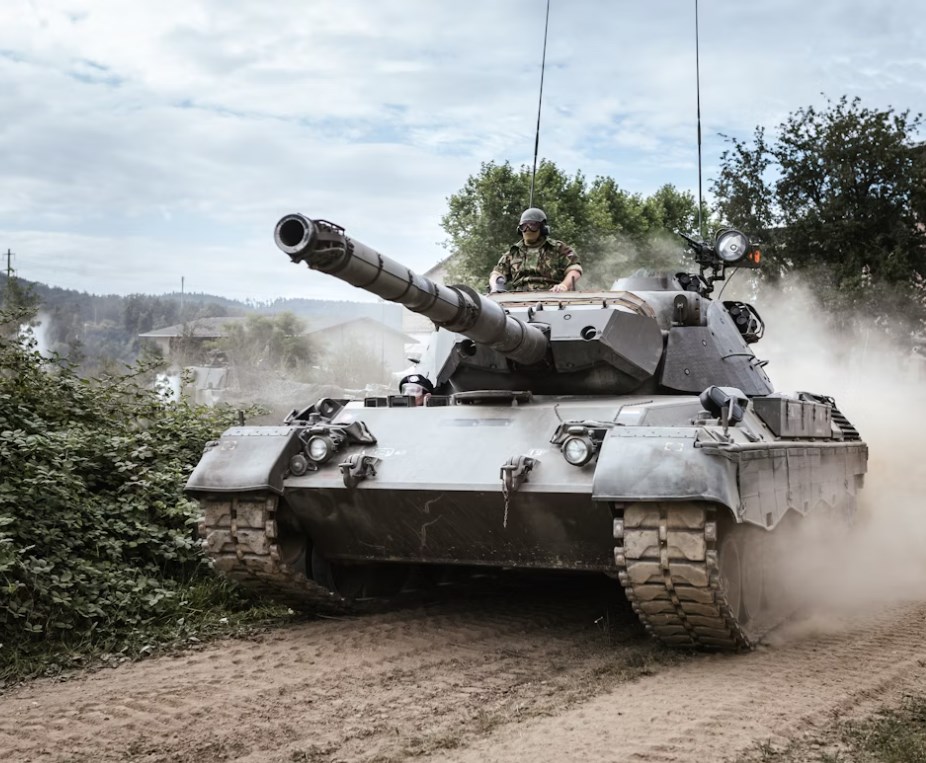 Zbrojní gigant Rheinmetall zvýšil zisk o 18 % a staví nové továrny. Akcie stagnují