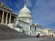 Kongres ukončil platební neschopnost vlády USA, navýšil výdaje