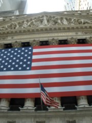 Wall Street horko těžko udržela zisky