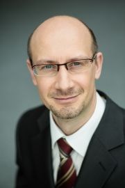 Zoufalé centrální banky a nešťastní investoři