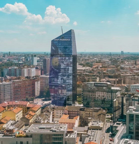 BNP Paribas (-10 procent) může čelit až miliardovým nárokům kvůli její roli v genocidě v Súdánu