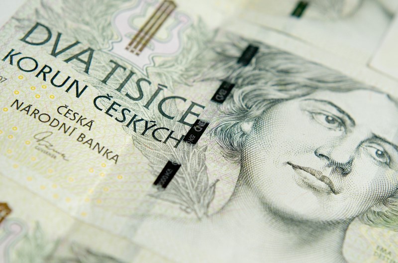 Rozbřesk: Nákaza v Česku se rychle šíří, koruna slábne a může dojít na negativní scénář ČNB