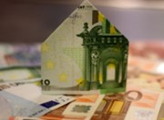 Eurodolar proráží 1,05 a akcie padají při další vlně výprodejů rizika