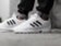 Výrobci sportovního oblečení Adidas stoupl zisk o 17 procent Výrobci sportovního oblečení Adidas stoupl zisk o 17 procent