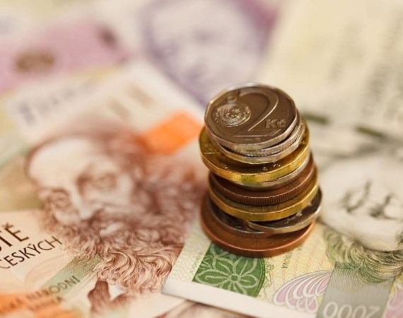 Rozbřesk: Strach z inflace sráží akcie i korunu