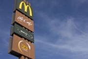 Růst tržeb McDonald's posunul její akcie na historické maximum