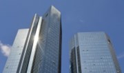 Deutsche Bank se ve čtvrtletí udržela v zisku, trh čekal ztrátu