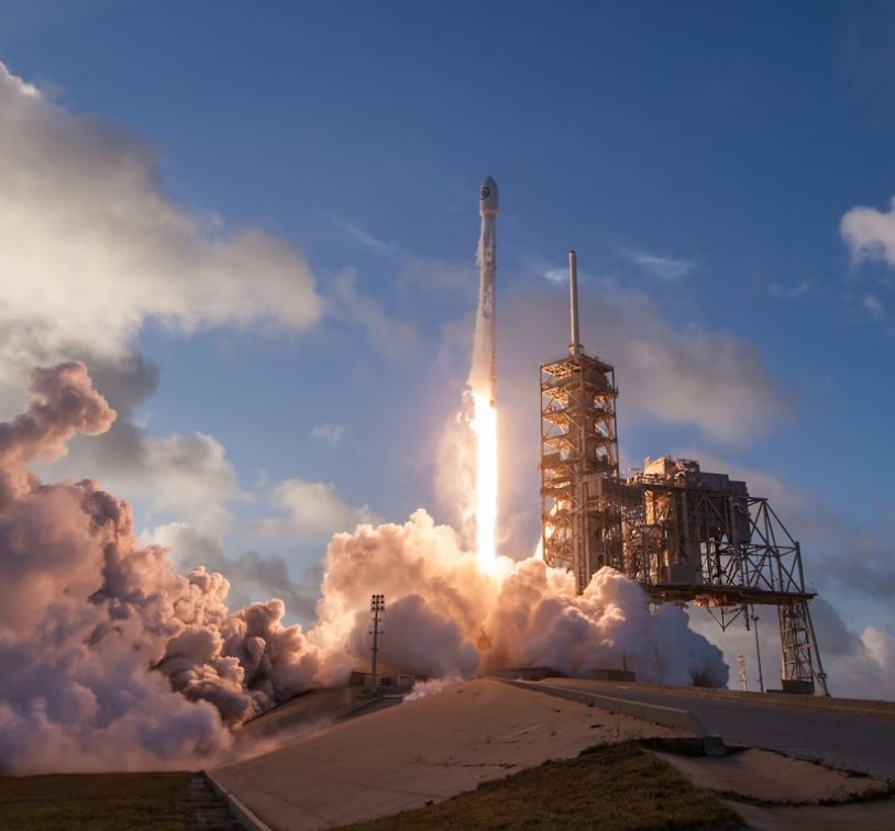 Johnsonová: Bilionové IPO SpaceX? Vysoká valuace naznačuje extrémní očekávání