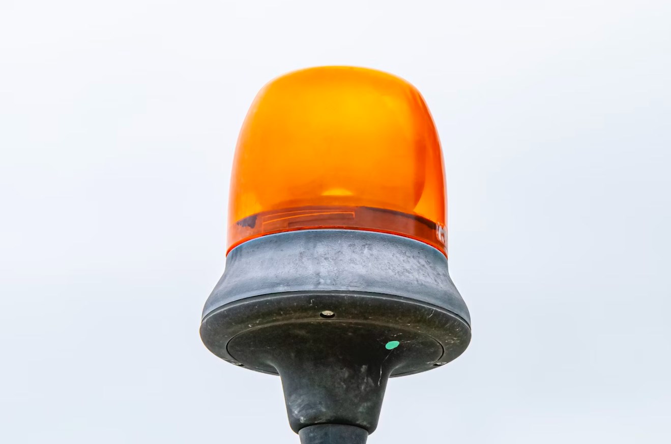 Vytrvalý americký deficit, expandující ASML a další varování před tržní korekcí. Futures jsou dnes smíšené