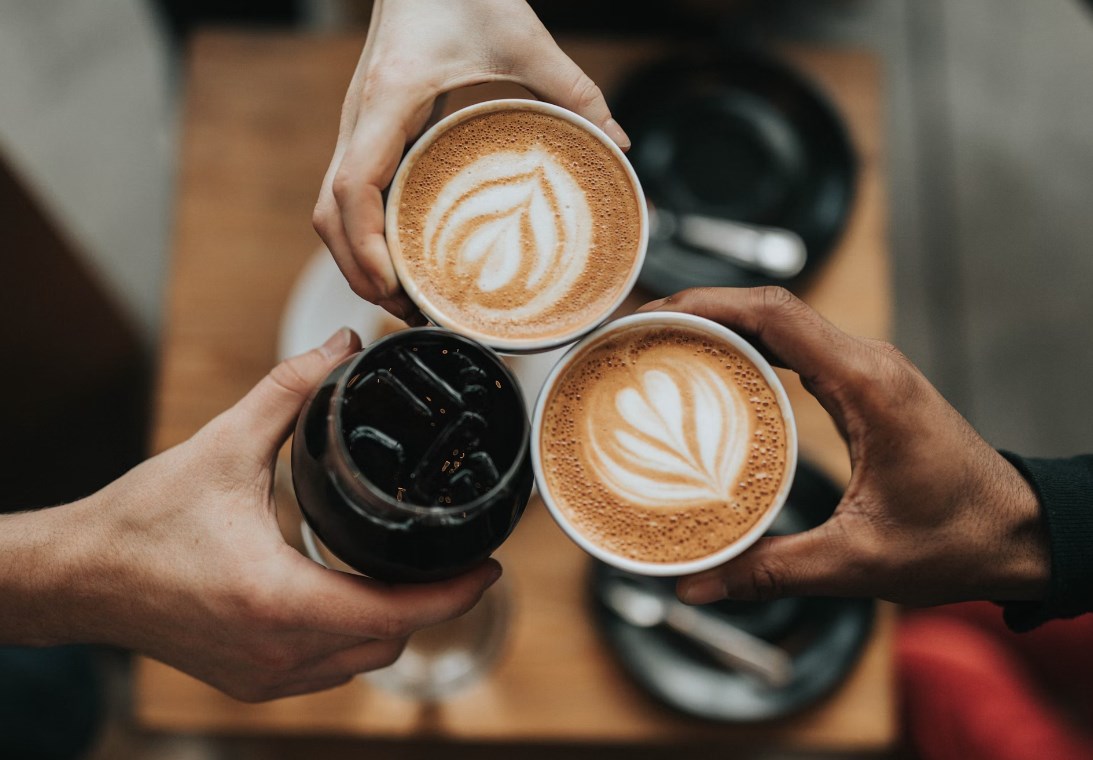 Nvidia ohromila novým výhledem prodejů, Nikkei 225 na novém maximu a futures jsou v zeleném