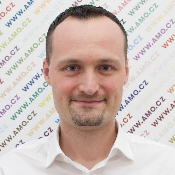 Expert: Odpudivý Corbyn se vymstil, skok na sliby všeho všem překvapuje