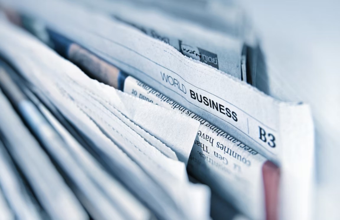 V Monetě se dnes bude schvalovat výše dividendy, ECB by mohla v květnu zvýšit sazby i o 50 bps