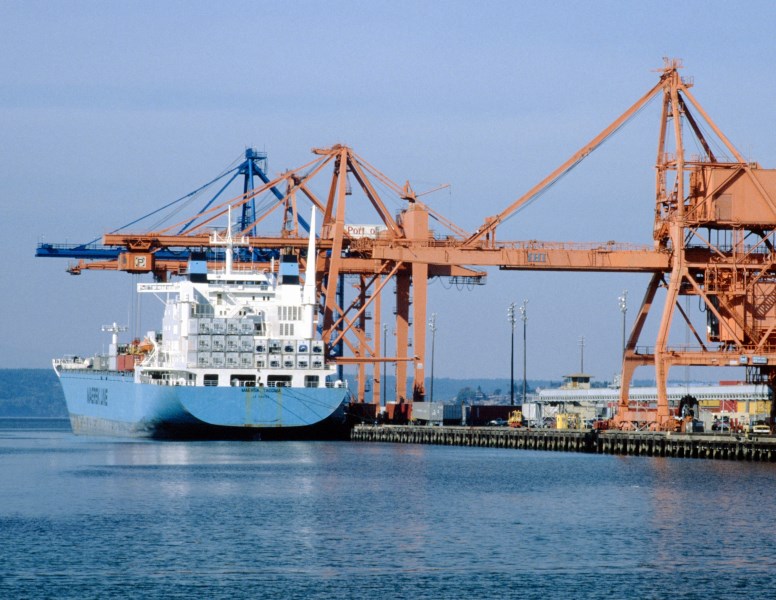 Čína buduje přístavní impérium