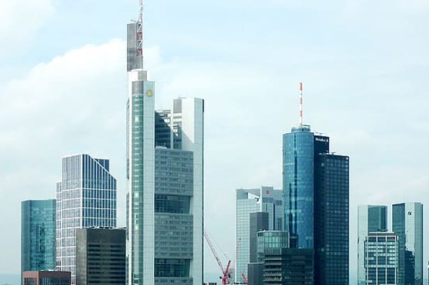 Rozbřesk: Ifo potvrzuje příznivější očekávání německých firem