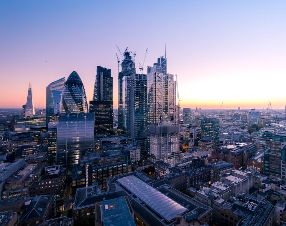 Goldman Sachs rozšiřuje aktivity v Evropě. Vidí příležitost v investicích, fúzích i IPO