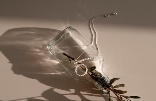 Perly týdne: Proč byste si Teslu kupovali dnes, když bude za čas levnější?